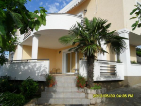  Holiday Home Irina  Утеха